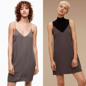ARITZIA Wilfred Free Vivienne Maroon Crepe V-Neck Camisole Slip Dress Flowy Sz M